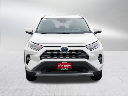 Used 2020 Toyota RAV4 Limited AWD/4WD image 2