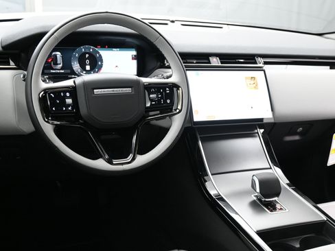 New 2026 Land Rover Range Rover Velar S image 7