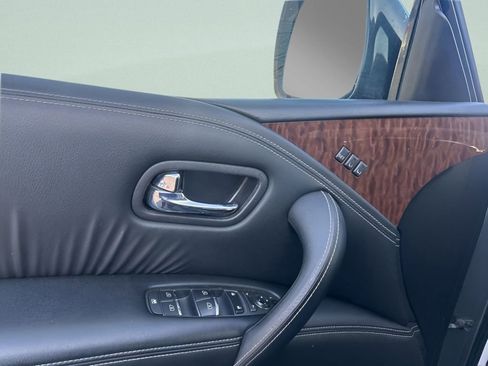 Used 2018 Nissan Armada SL w/ Moonroof Package image 21