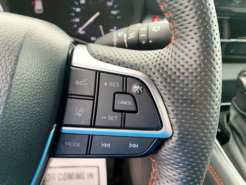 Used 2024 Toyota Sienna XSE FWD image 13