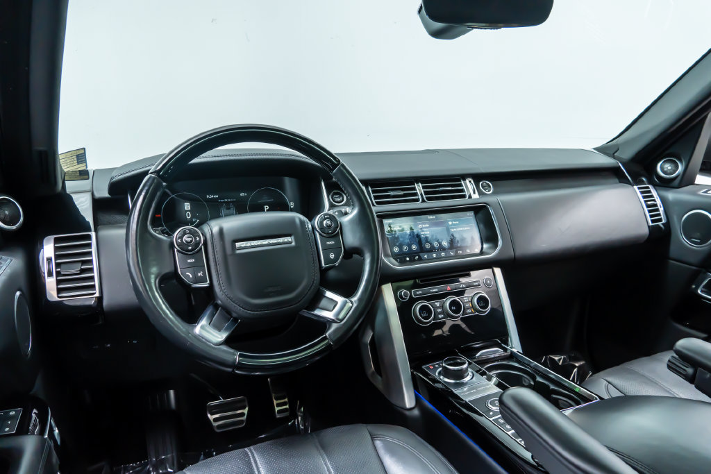 Used 2017 Land Rover Range Rover Supercharged AWD/4WD image 13