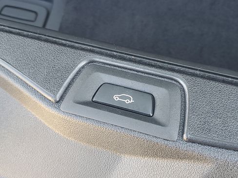 Certified 2024 BMW X5 xDrive40i w/ M Sport Package image 27