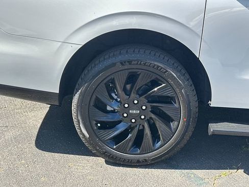 New 2026 Lincoln Navigator L Reserve image 20