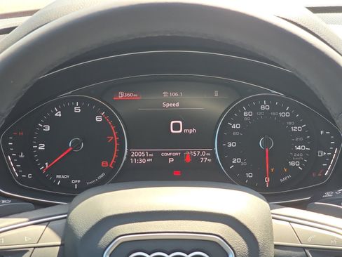 Used 2023 Audi Q5 2.0T Premium w/ Convenience Package AWD/4WD image 2