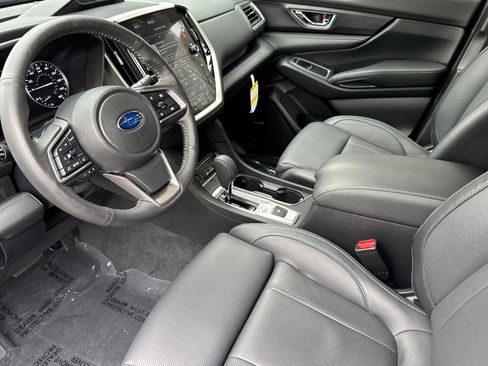 Used 2025 Subaru Ascent Limited AWD/4WD image 10