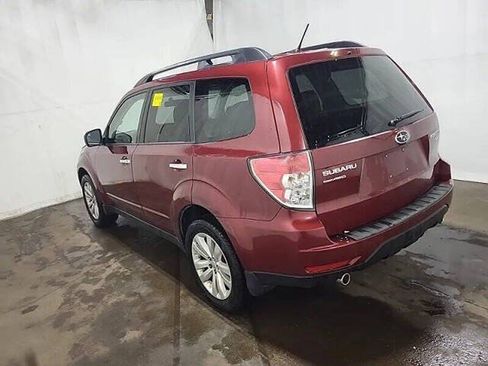 Used 2013 Subaru Forester 2.5X Premium w/ All-Weather Plus Pkg AWD/4WD image 13