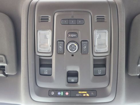 Used 2023 GMC Yukon SLT w/ SLT Premium Package AWD/4WD image 33