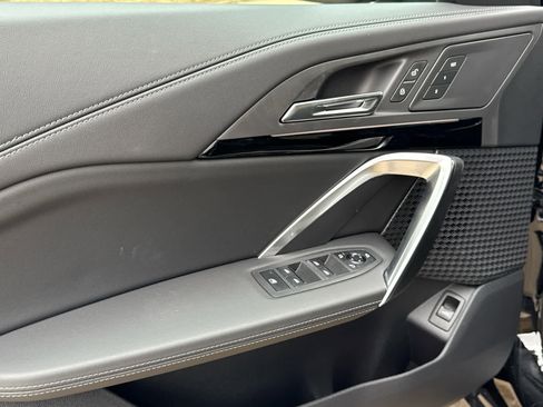 Used 2025 BMW X1 xDrive28i w/ Convenience Package image 15