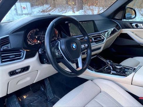 Used 2021 BMW X5 xDrive40i w/ Premium Package image 17