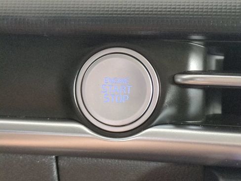 Used 2025 Hyundai Tucson SE FWD image 35