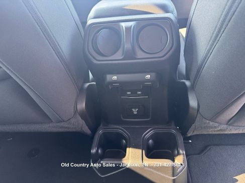 Used 2023 Jeep Gladiator Overland AWD/4WD image 16