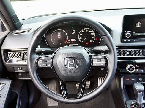 Used 2025 Honda Civic Sport image 18