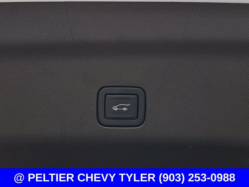 Used 2024 Chevrolet Tahoe Z71 w/ Luxury Package AWD/4WD image 9
