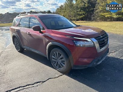 Used 2022 Nissan Pathfinder SL w/ SL Premium Package