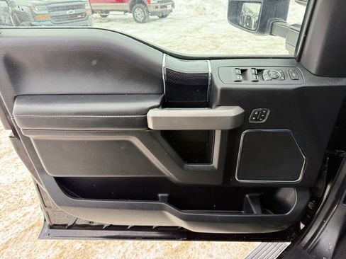 Used 2021 Ford F350 Platinum w/ FX4 Off-Road Package image 32