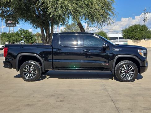 Certified 2021 GMC Sierra 1500 AT4 w/ AT4 Value Package AWD/4WD image 2