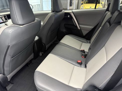 Used 2013 Toyota RAV4 Limited image 19