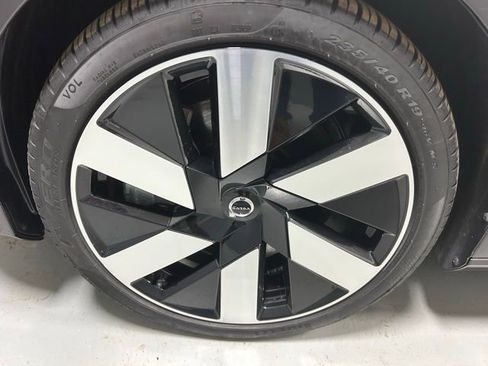 Used 2025 Volvo S60 T8 Plus AWD/4WD image 7