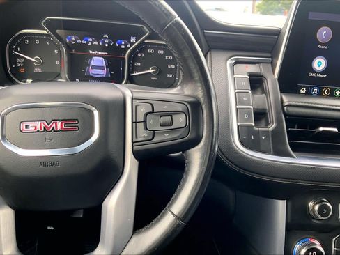 Used 2021 GMC Yukon XL SLT AWD/4WD image 23