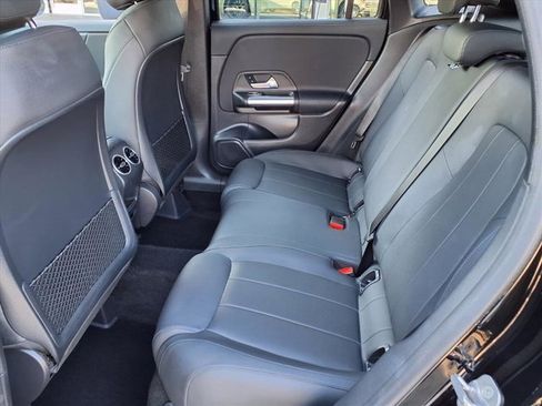 Used 2025 Mercedes-Benz GLA 250 4MATIC image 18