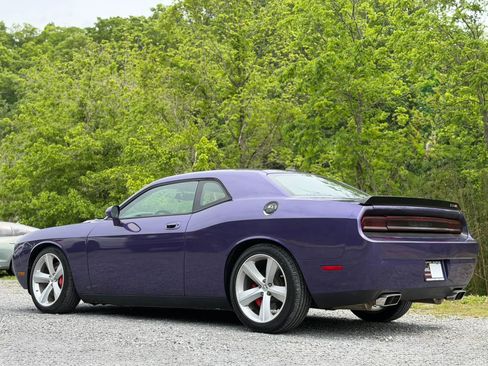 Used 2010 Dodge Challenger SRT8 w/ SRT Option Group II RWD image 5