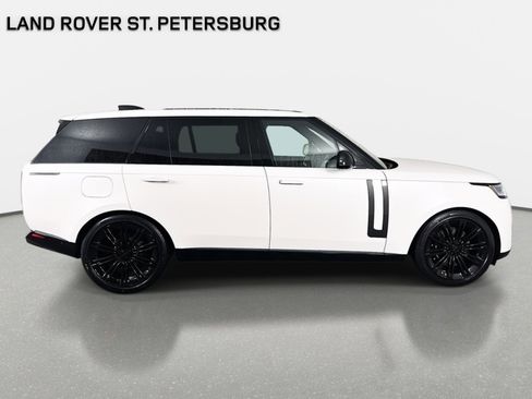 New 2026 Land Rover Range Rover Long Wheelbase SE AWD/4WD image 4
