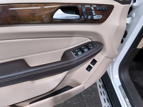 Used 2019 Mercedes-Benz GLS 450 4MATIC w/ Premium 1 Package image 13