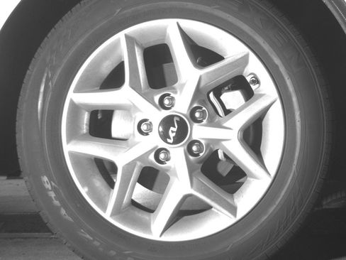 Used 2025 Kia Soul LX w/ LX Technology Package FWD image 13