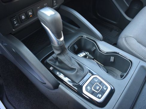 Used 2026 Nissan Frontier SV w/ All-Weather Content Package image 26