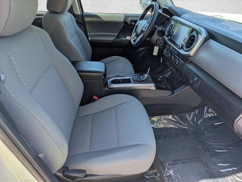 Used 2021 Toyota Tacoma SR5 AWD/4WD image 20