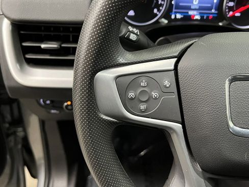 Used 2024 GMC Terrain SLE image 18