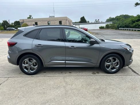 Used 2023 Ford Escape ST-Line w/ Tech Pack #1 FWD image 7