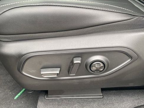 New 2025 Jeep Grand Cherokee Limited image 17