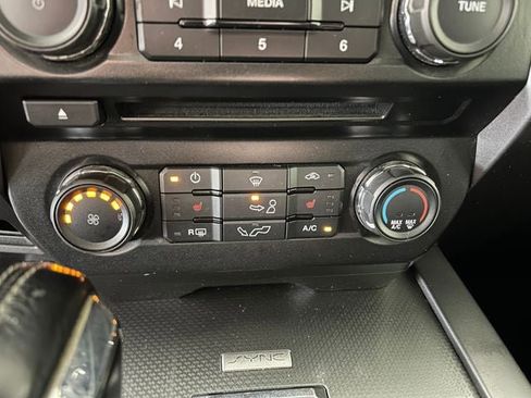 Used 2017 Ford F150 XLT w/ Equipment Group 302A Luxury AWD/4WD image 21