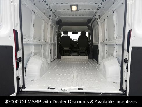 New 2026 RAM ProMaster 3500 w/ Premium Convenience Group FWD image 14