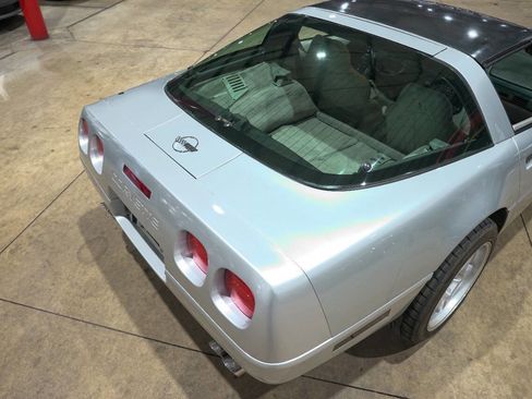 Used 1996 Chevrolet Corvette Coupe image 20