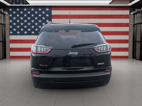 Used 2020 Jeep Cherokee Latitude Plus AWD/4WD image 6