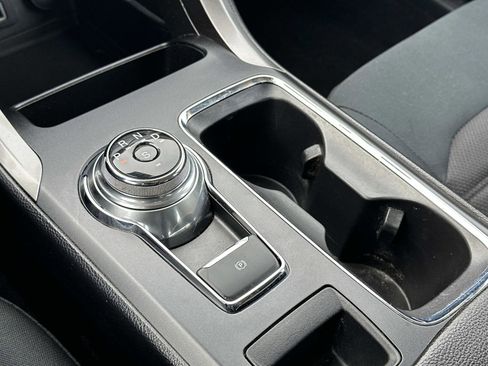 Used 2020 Ford Fusion SE image 31