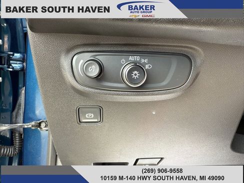 Used 2021 GMC Terrain SLE w/ Driver Convenience Package image 15