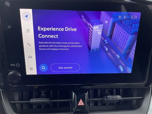 Used 2023 Toyota Corolla Cross L image 19