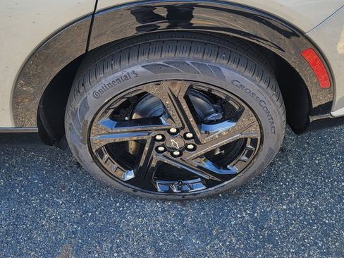 New 2025 Chevrolet Equinox EV RS w/ Convenience Package II image 8