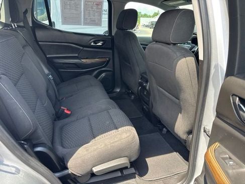 Used 2019 GMC Acadia SLE FWD image 23