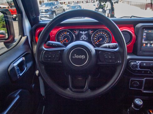 Used 2023 Jeep Gladiator Sport AWD/4WD image 20