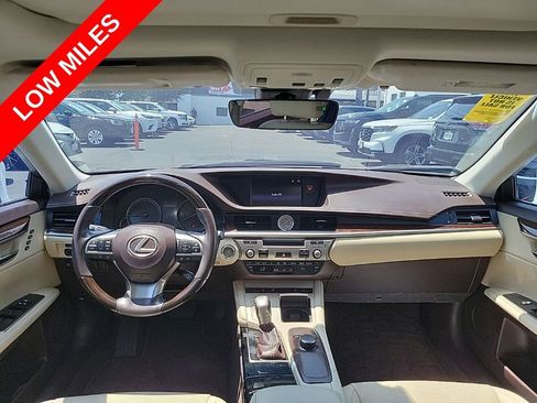 Used 2017 Lexus ES 350 w/ Premium Package FWD image 14