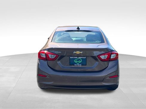 Used 2019 Chevrolet Cruze LS FWD image 3