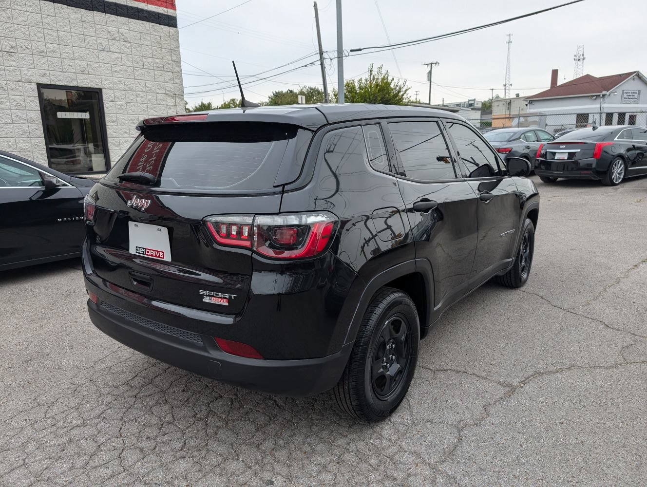 Used 2021 Jeep Compass Sport FWD image 6