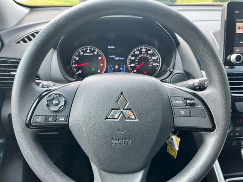 Used 2023 Mitsubishi Eclipse Cross LE image 22