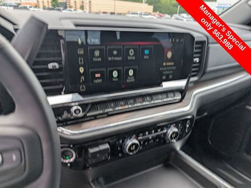 Used 2025 GMC Sierra 2500 SLT AWD/4WD image 21
