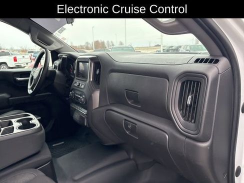 Certified 2024 Chevrolet Silverado 1500 Custom image 23