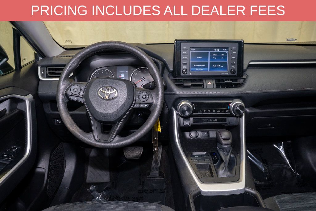 Certified 2022 Toyota RAV4 LE FWD image 6